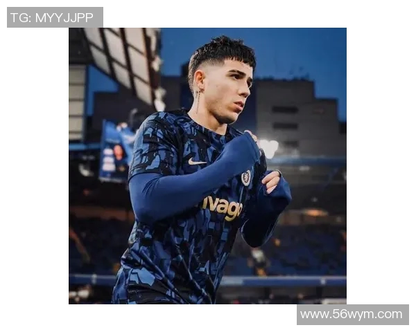 恩佐头像足球明星的魅力与成就解析，探索他在绿茵场上的传奇之路